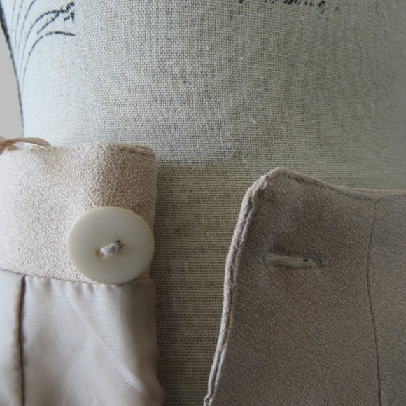 Vintage 1990s Beige Short Wool Crepe Wrap Skirt - Picture 7 of 10